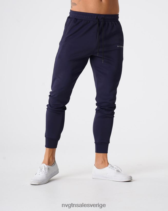 B886LB798 Marin bottnar NVGTN män banjoggare