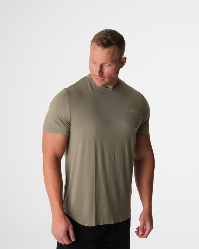 B886LB761 salviagrön blast NVGTN män tekniskt monterad t-shirt