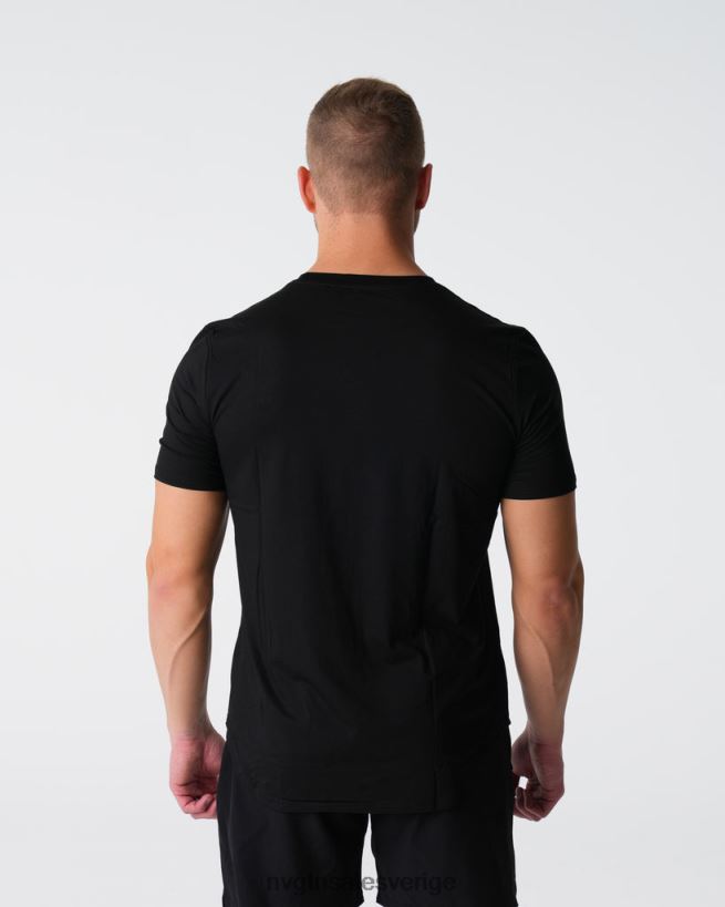 B886LB763 svart blast NVGTN män tekniskt monterad t-shirt